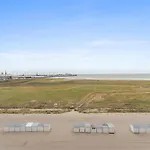 Peaceful Family Retreat In Apartman