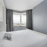 Peaceful Family Retreat In Apartman