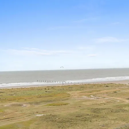 Peaceful Family Retreat In Appartement Knokke-Heist